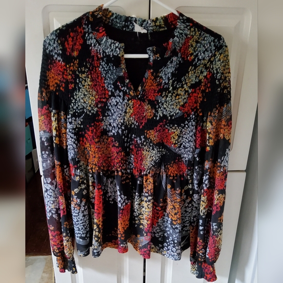 Akemi + Kin Chic Multicolor Floral Women's Blouse - Picture 1 of 7